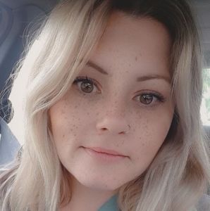 Meet your Posher, Bobbi